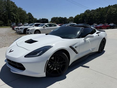 Used 2017 Chevrolet Corvette Stingray Coupe RWD image 23