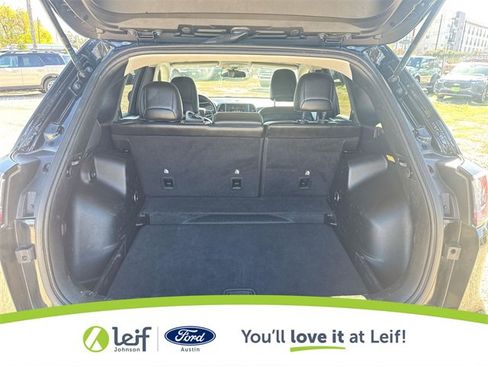 Used 2019 Jeep Cherokee Latitude Plus image 25