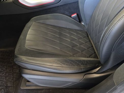 Used 2024 Mercedes-Benz GLE 53 AMG 4MATIC image 32