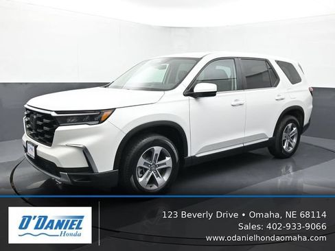 Used 2025 Honda Pilot EX-L image 1