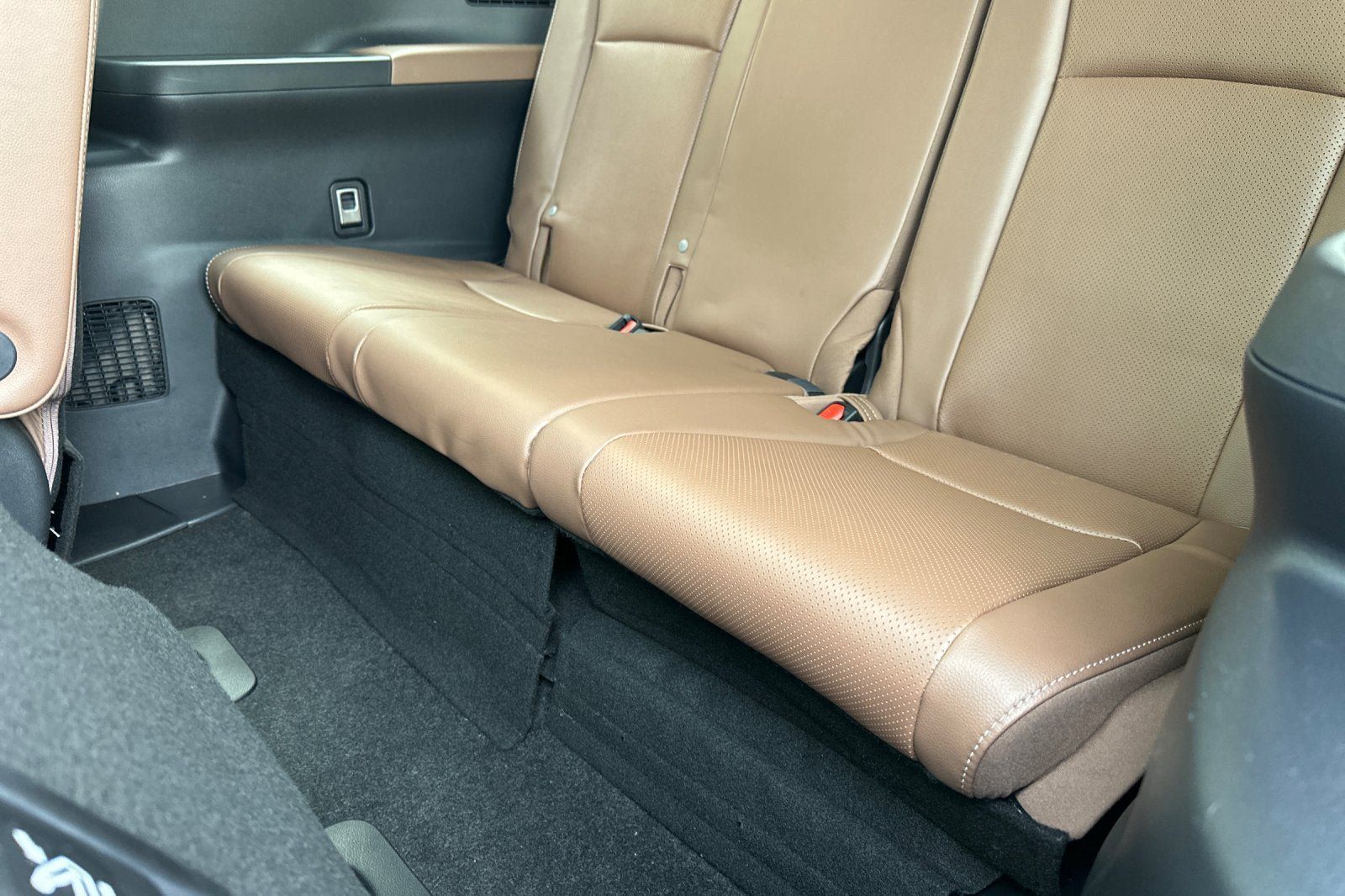 New 2026 Toyota Grand Highlander AWD Hybrid image 17