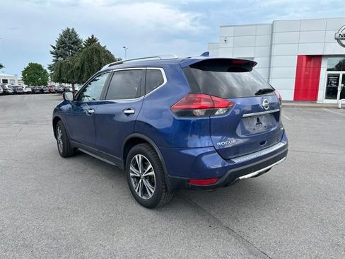 Used 2019 Nissan Rogue SV w/ Premium Package AWD/4WD image 3