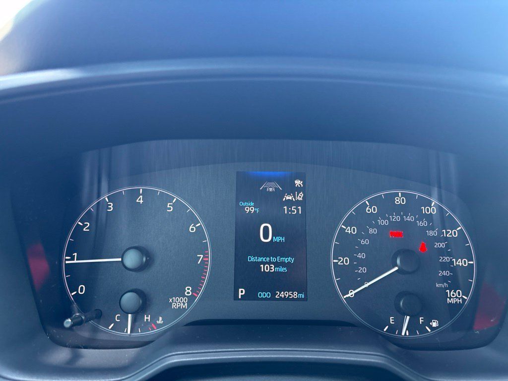 Certified 2024 Toyota Corolla SE FWD image 10