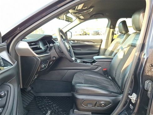 Used 2022 Jeep Grand Cherokee Trailhawk w/ Advanced Protech Group II image 13