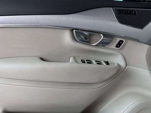 Used 2022 Volvo XC90 T5 Momentum w/ Protection Package image 14