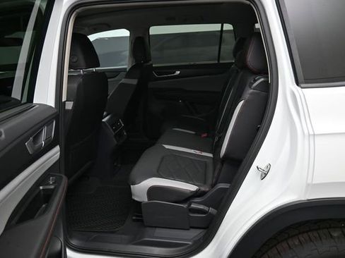 New 2026 Volkswagen Atlas Peak Edition AWD/4WD image 11