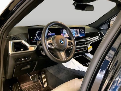 Certified 2025 BMW X6 xDrive40i w/ Climate Comfort Package AWD/4WD image 16