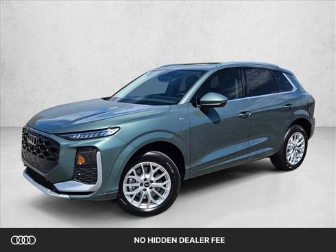 New 2026 Audi Q3 quattro 2.0T AWD/4WD image 1