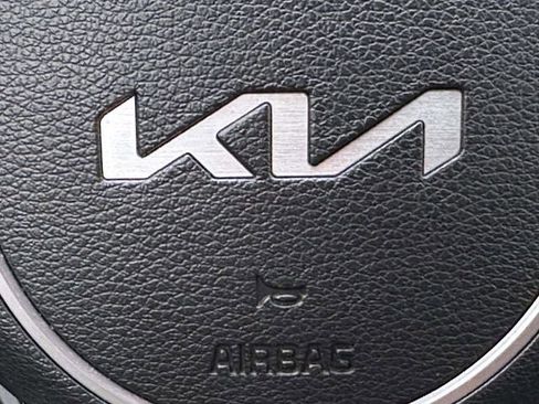 Used 2024 Kia Sportage LX image 25