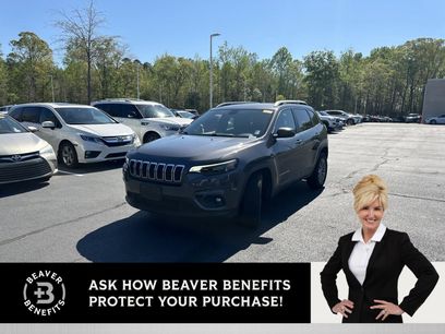 Used 2019 Jeep Cherokee Latitude Plus w/ Cold Weather Group