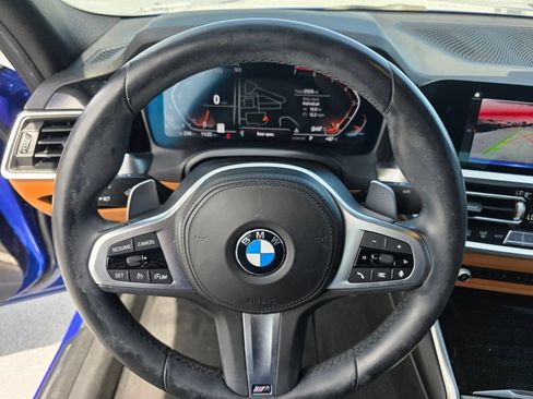 Used 2022 BMW 330i Sedan w/ M Sport Package RWD image 17