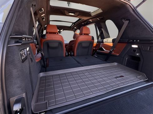 Used 2023 BMW X7 M60i w/ Executive Package image 32