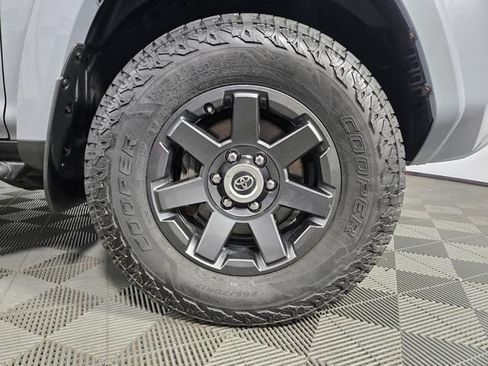 Used 2021 Toyota 4Runner Trail Special Edition AWD/4WD image 11