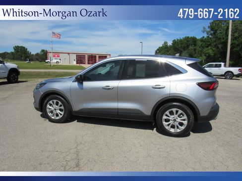 Used 2024 Ford Escape Active w/ Cold Weather Package FWD image 8