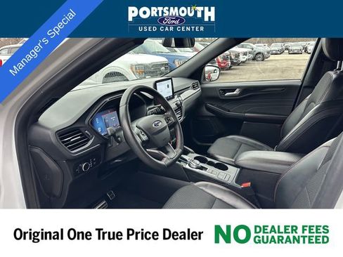 Certified 2023 Ford Escape ST-Line image 3