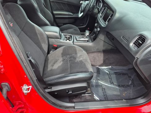 Used 2016 Dodge Charger R/T RWD image 36