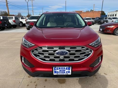 Used 2024 Ford Edge Titanium w/ Equipment Group 301A image 2