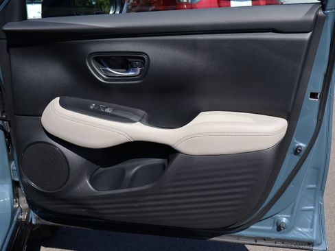 Certified 2026 Honda HR-V EX-L image 11