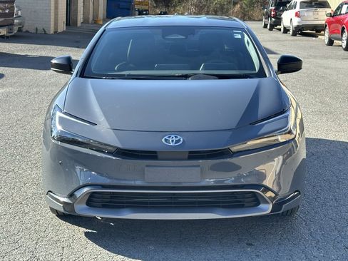 Used 2024 Toyota Prius XLE image 10