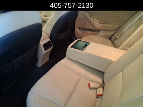 Used 2014 Kia Cadenza Premium w/ Luxury Package image 8