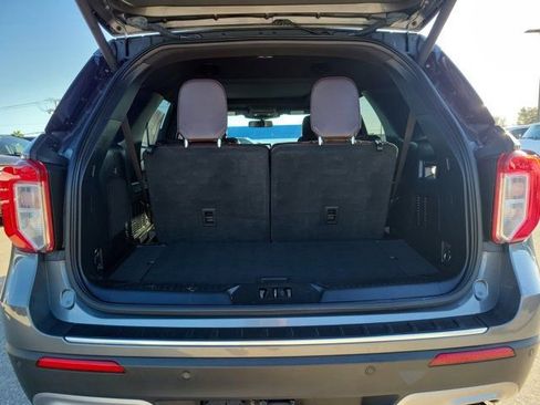 Certified 2023 Ford Explorer Platinum w/ Technology Package image 13