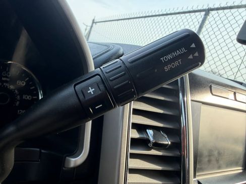 Used 2015 Ford F150 Lariat AWD/4WD image 17