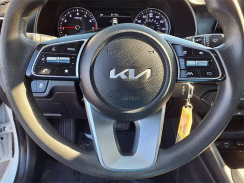 Used 2023 Kia Forte LXS image 15