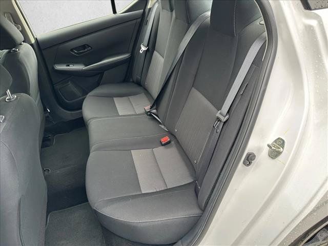 Used 2025 Nissan Sentra SV FWD image 15