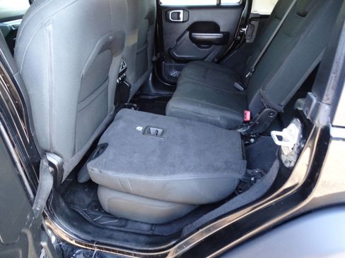 Used 2020 Jeep Wrangler Unlimited Sport S w/ Cold Weather Group image 31