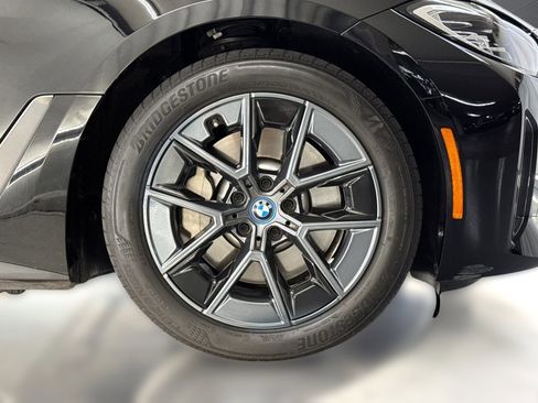 Used 2023 BMW i4 eDrive35 RWD image 11