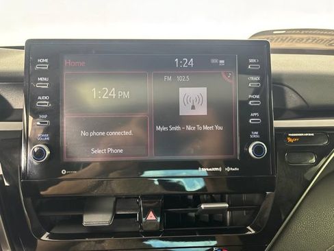 Used 2023 Toyota Camry SE w/ Audio Upgrade Package FWD image 5