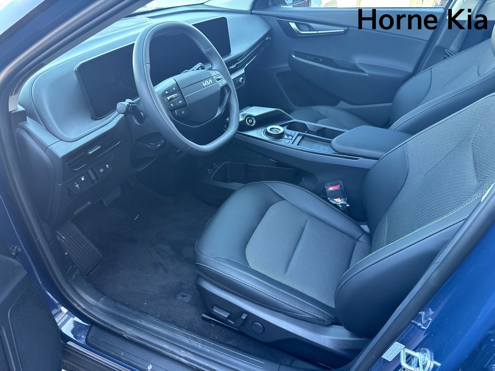 New 2026 Kia EV6 Light RWD image 9