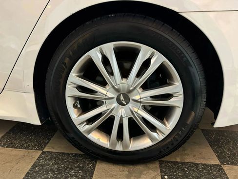 Used 2013 Hyundai Genesis 3.8 w/ Technology Pkg image 6