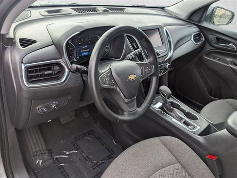 Used 2024 Chevrolet Equinox LT image 9