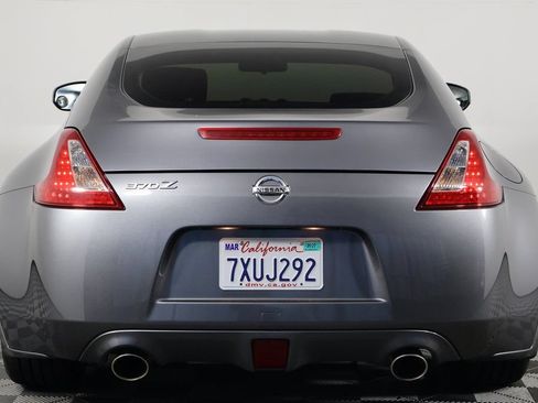 Used 2016 Nissan 370Z Coupe RWD image 5