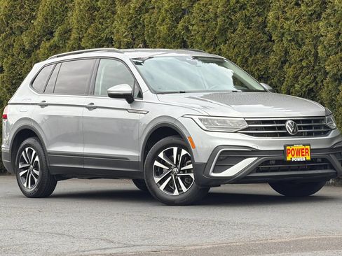 Used 2024 Volkswagen Tiguan S FWD image 2