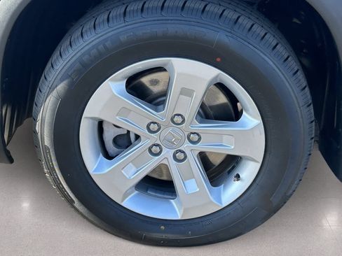 Certified 2023 Honda Pilot LX image 11