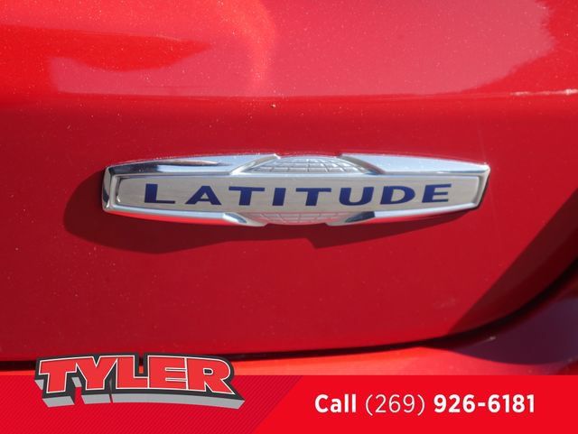 Used 2024 Jeep Compass Latitude AWD/4WD image 14