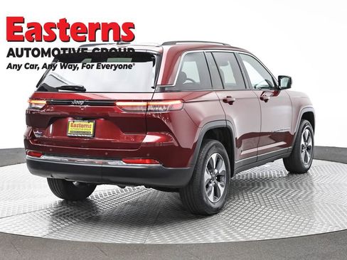 Used 2022 Jeep Grand Cherokee Limited 4xe AWD/4WD image 5