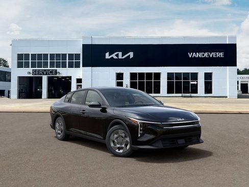 New 2026 Kia K4 FWD image 11