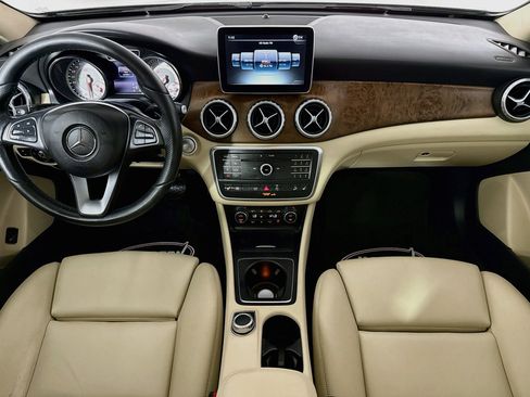 Used 2016 Mercedes-Benz GLA 250 4MATIC image 26