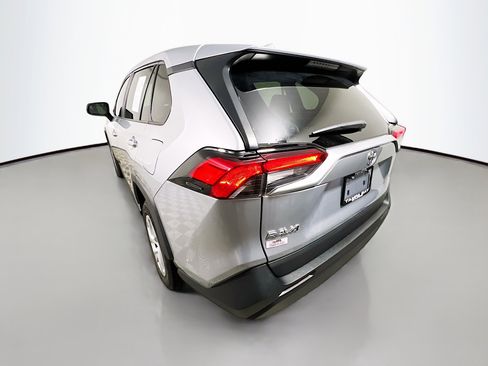 Used 2024 Toyota RAV4 LE image 8