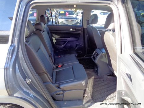Used 2018 Volkswagen Atlas SEL image 24