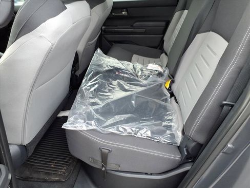 Used 2024 Toyota Tacoma TRD Sport image 13