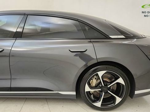 Used 2024 Lucid Air Touring AWD/4WD image 4