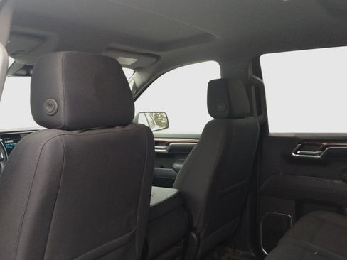 Used 2024 Chevrolet Silverado 1500 LT w/ Z71 Off-Road Package image 17