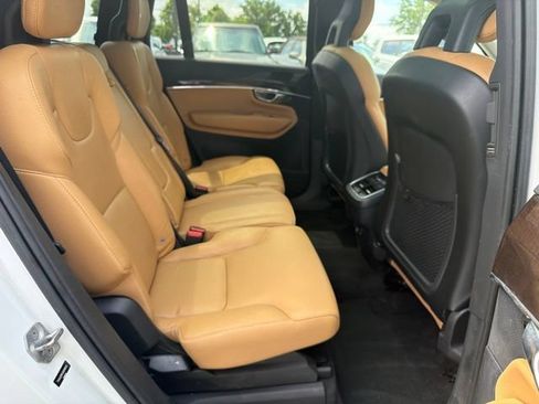 Used 2016 Volvo XC90 T6 Momentum AWD/4WD image 29