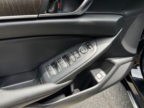 Used 2020 Honda Accord EX image 20