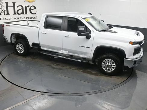 Used 2025 Chevrolet Silverado 2500 LT w/ Convenience Package AWD/4WD image 47