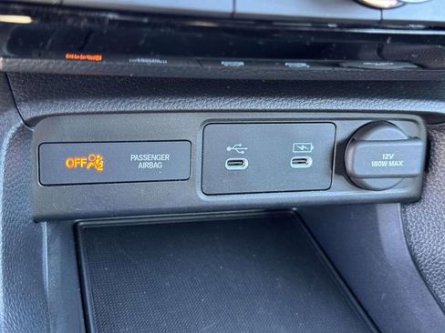 Used 2025 Honda Civic Sport image 8